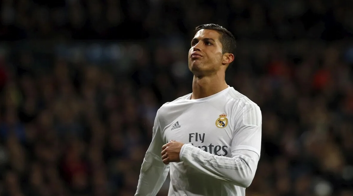 Ronaldo israr edir Əl-Nəsr Liverpulun ulduzu Luis Diazı